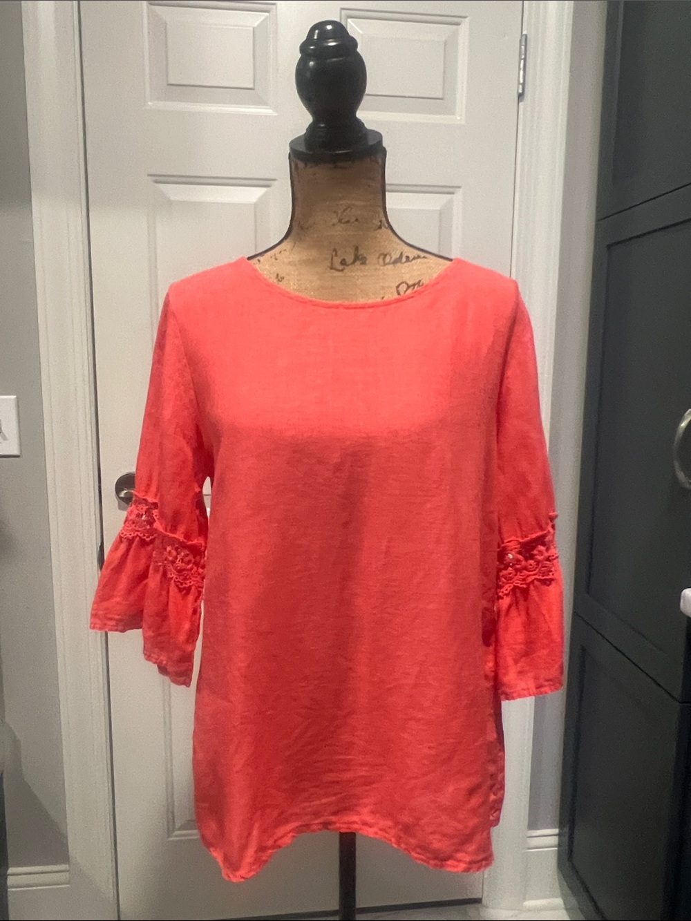 Women's Sz M Italian Made Coral Lace-Sleeve Linen Top Beach Resort Cruise Travel